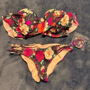 NWOT Floral Bikini